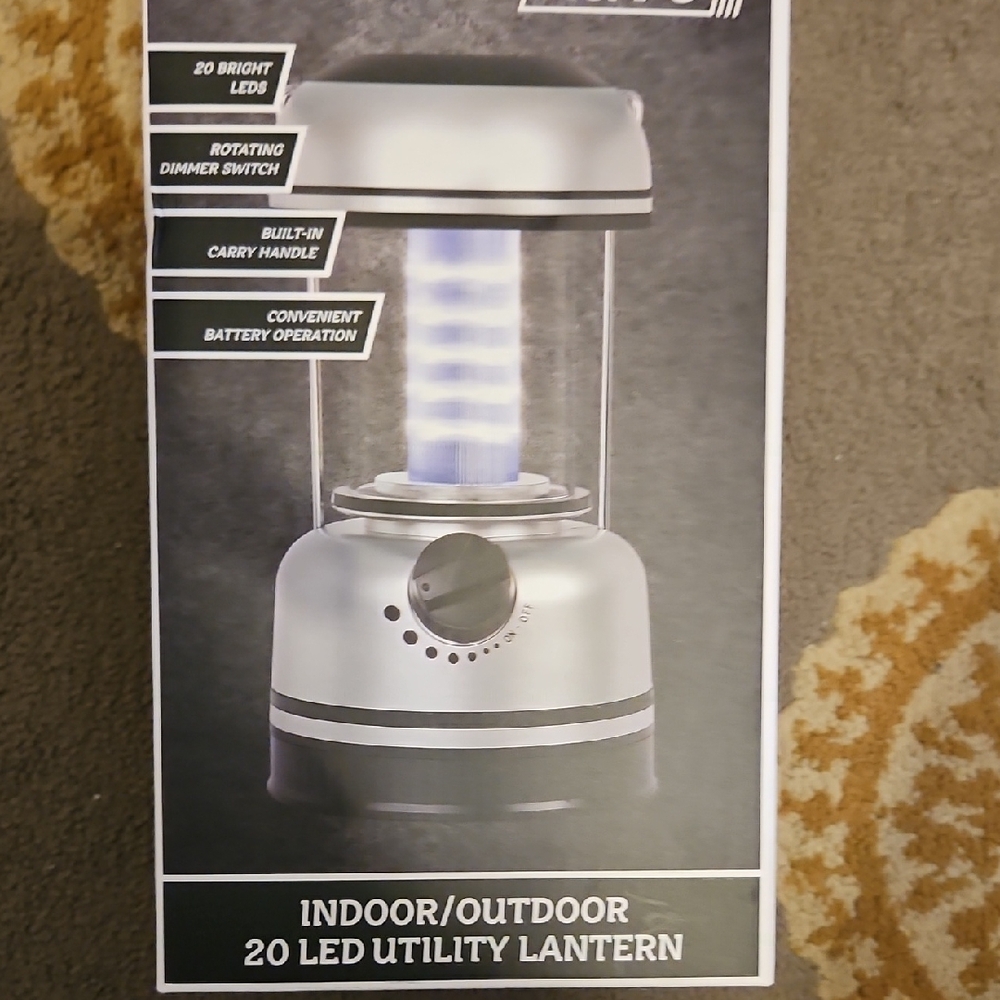 Indoor/Outdoor 20 LED Utility Lantern - Silver/Black